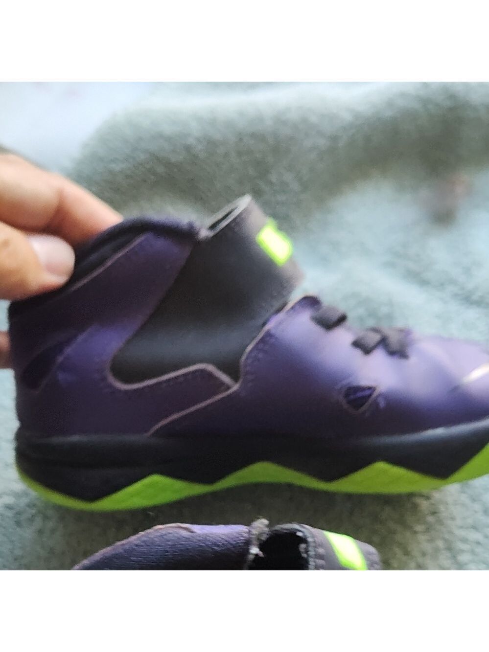 Nike Kids Sneakers in Purple and Neon Green - Picture 6 of 6